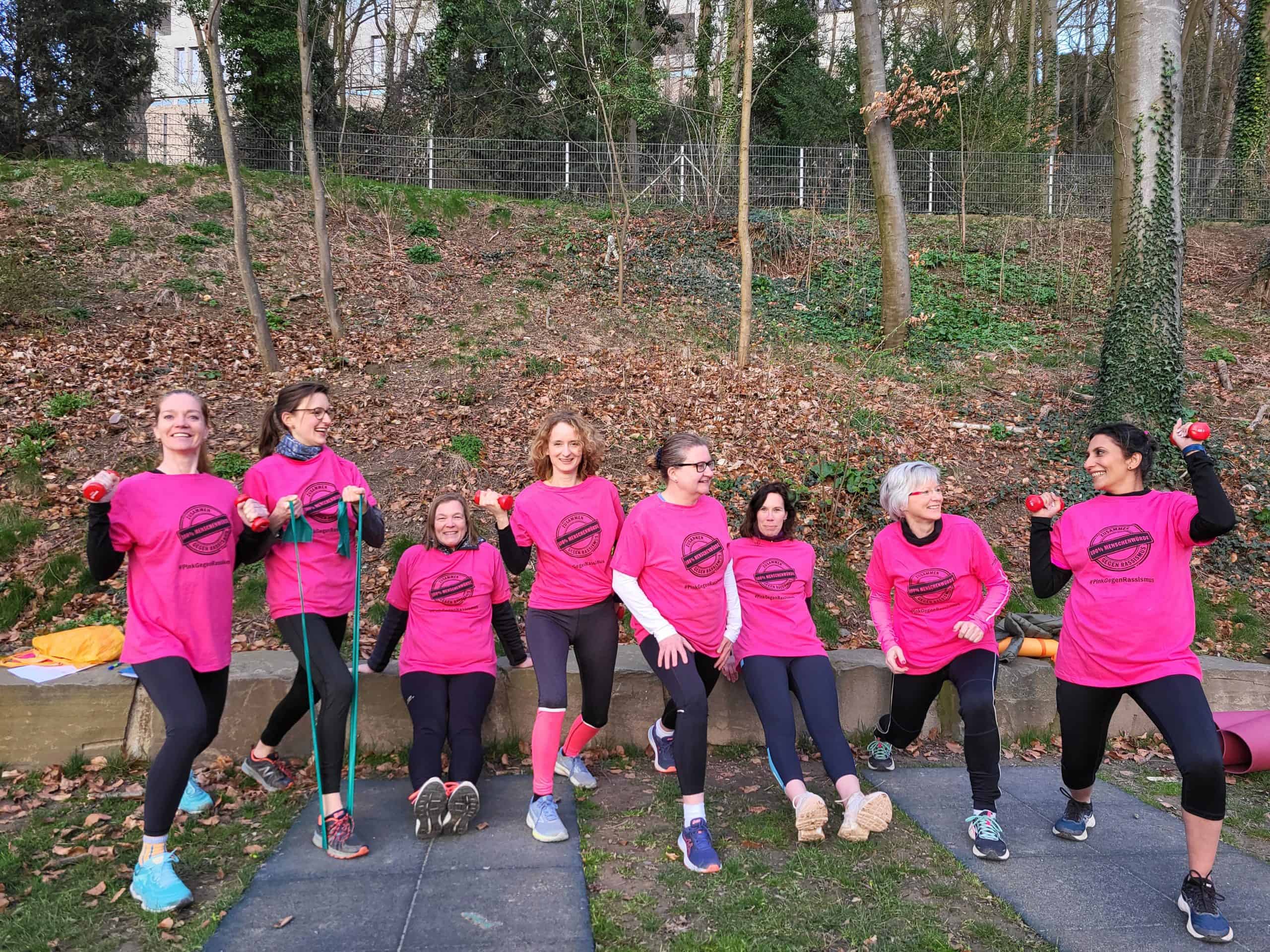 Pink gegen Rassismus - OutdoorSport Pink gegen Rassismus - OutdoorSport