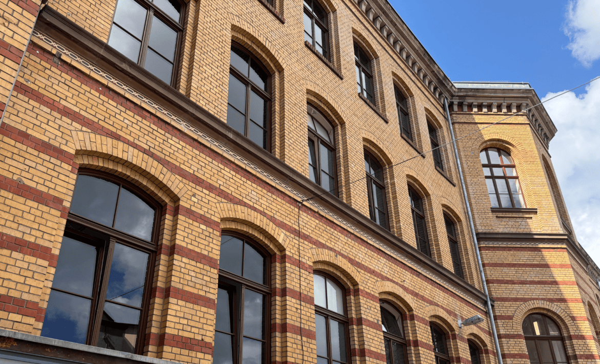 Ansicht vhs-Studienhaus von außen.