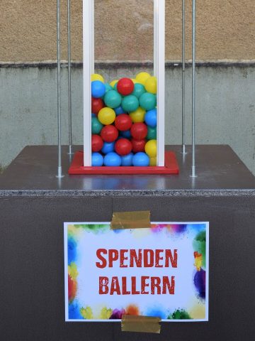Spenden-Bälle